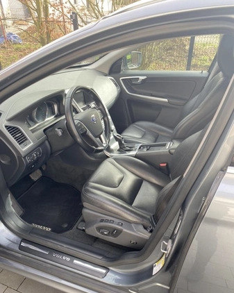 Volvo XC 60 cena 74900 przebieg: 179000, rok produkcji 2016 z Bardo małe 67